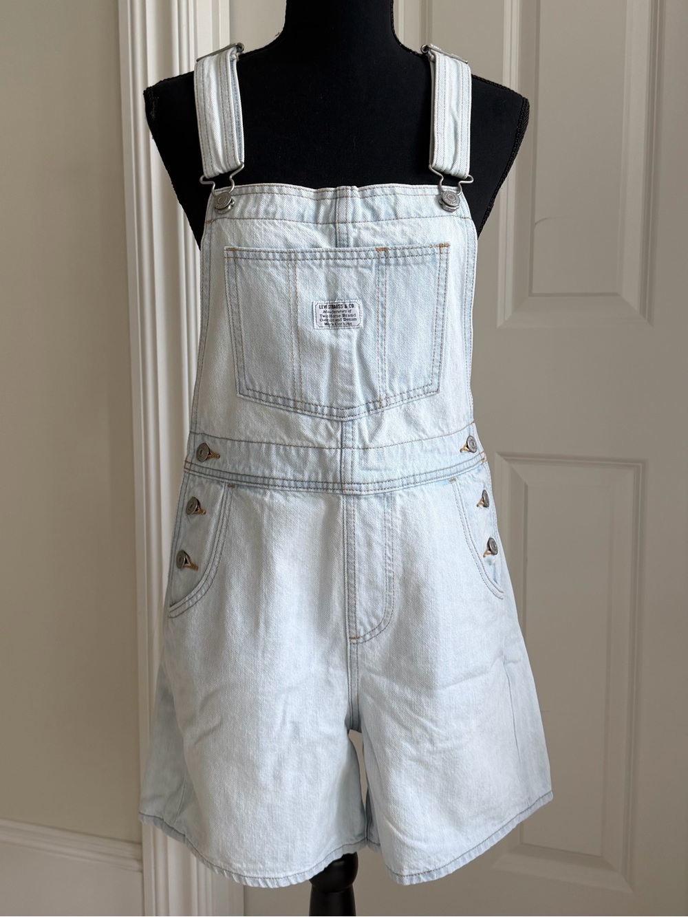 Levi’s Vintage Shortalls, Light Wash Short Overalls, XS